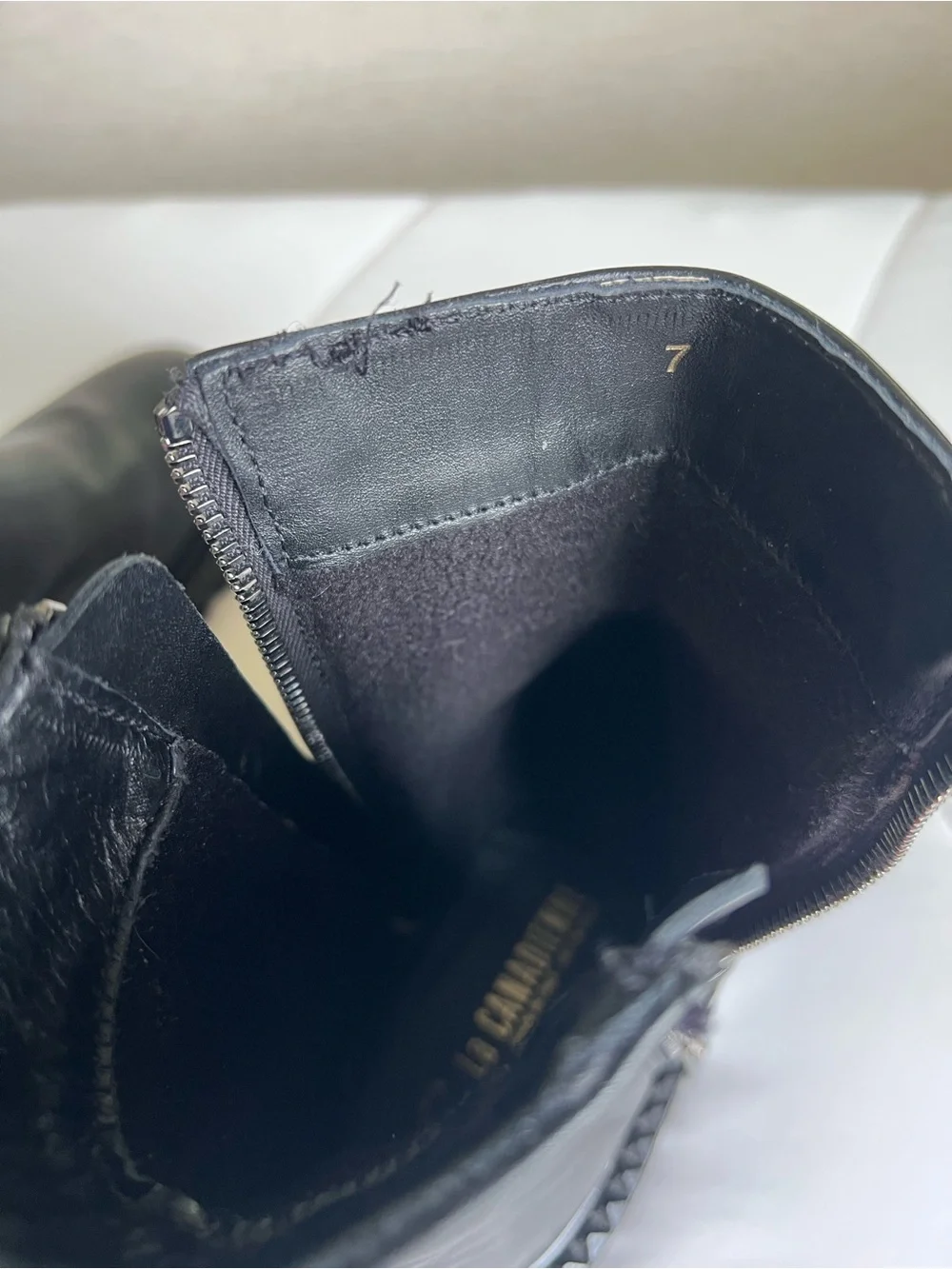 La Canadienne Crew Women's Black Leather Ankle Boots - size 7